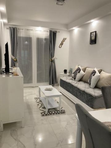 Apartamento L'Escale Chic Gare Saint Charles Marsella Exterior foto